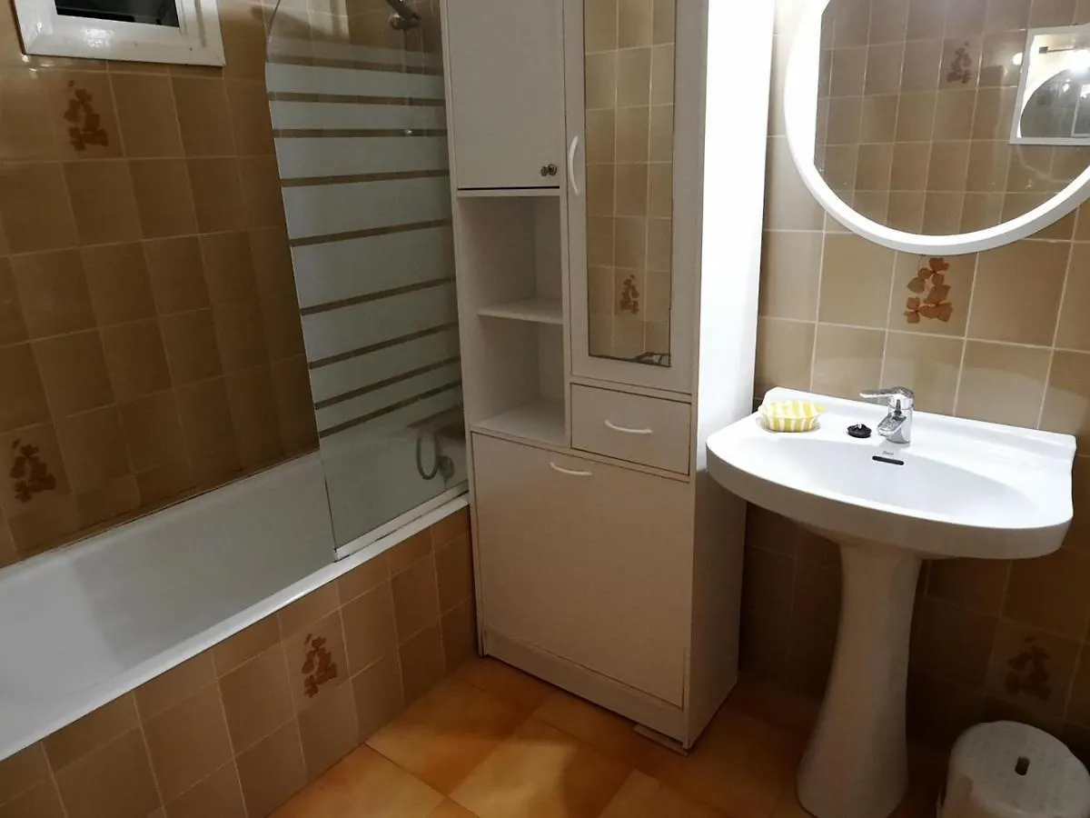 Amplio Apartamento En Llanca Con Vista Al Mar, Terraza, Aparcamiento Y Animales Permitidos - Es-170-6 0*,  Španělsko