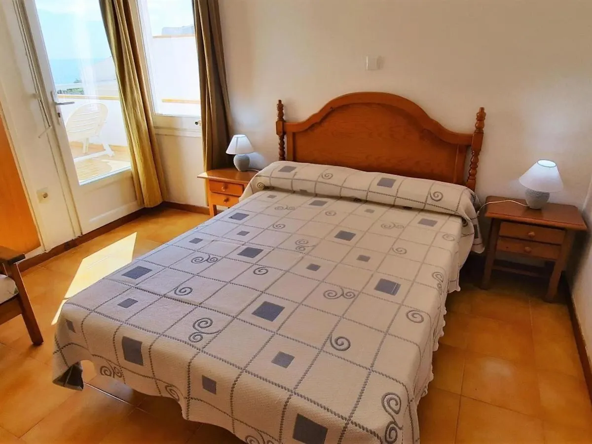Apartment Amplio Apartamento En Llanca Con Vista Al Mar, Terraza, Aparcamiento Y Animales Permitidos - Es-170-6 Spain